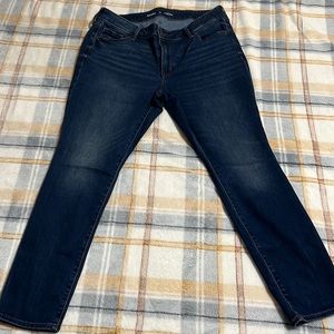 Old navy Mid rise  Pop skinny Icon. Size 14 short